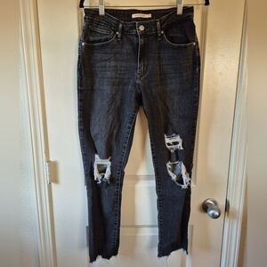 LEVI'S 721 • High Rise Skinny Black Denim Jeans • Women's Size 30